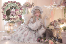 Rococo Rose Cat